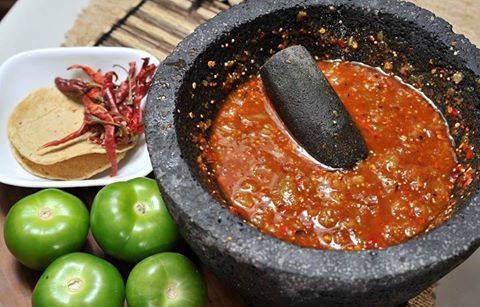 Triturado con molcajete